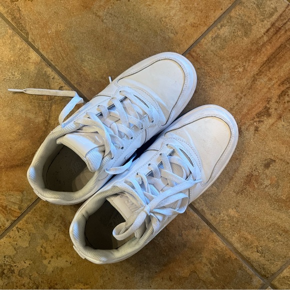 Nike Ebernon Low Womens Sneakers - Picture 2 of 5